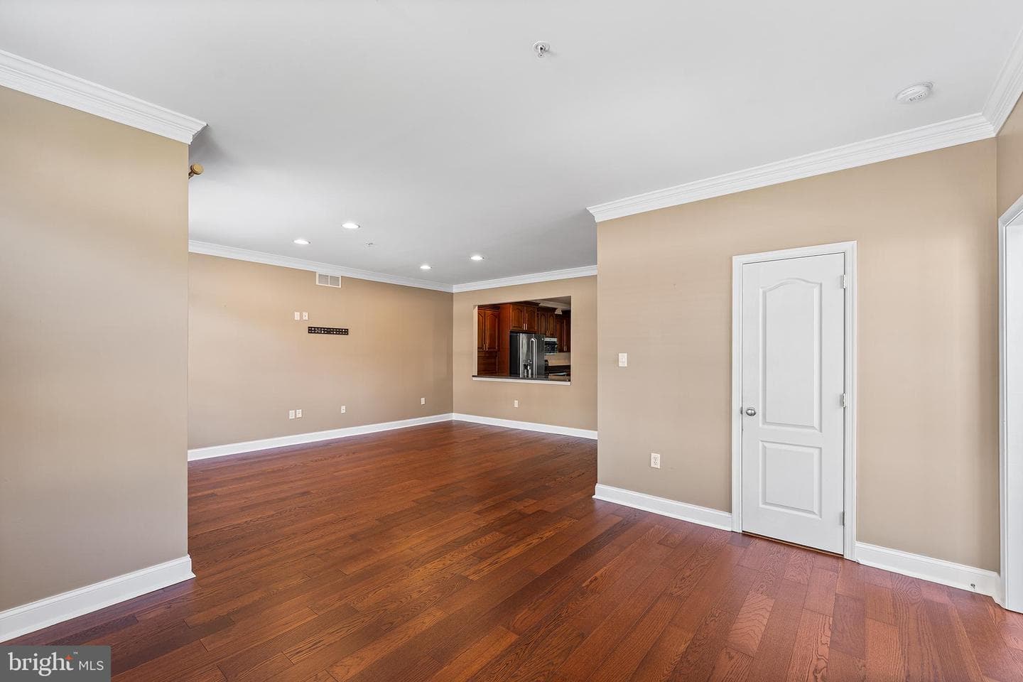 18 Guilford Court photo 17