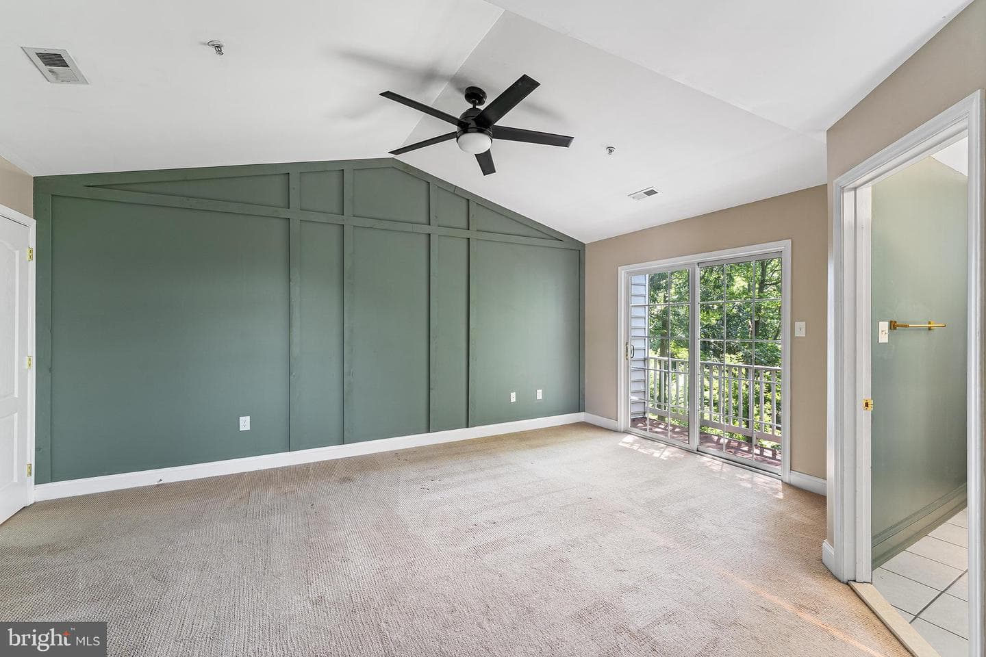 18 Guilford Court photo 19