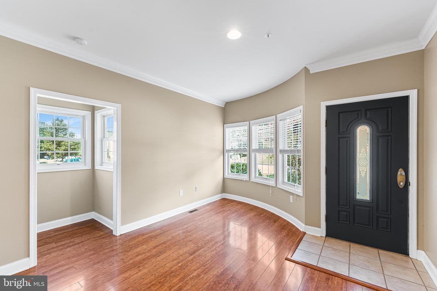 18 Guilford Court photo 2