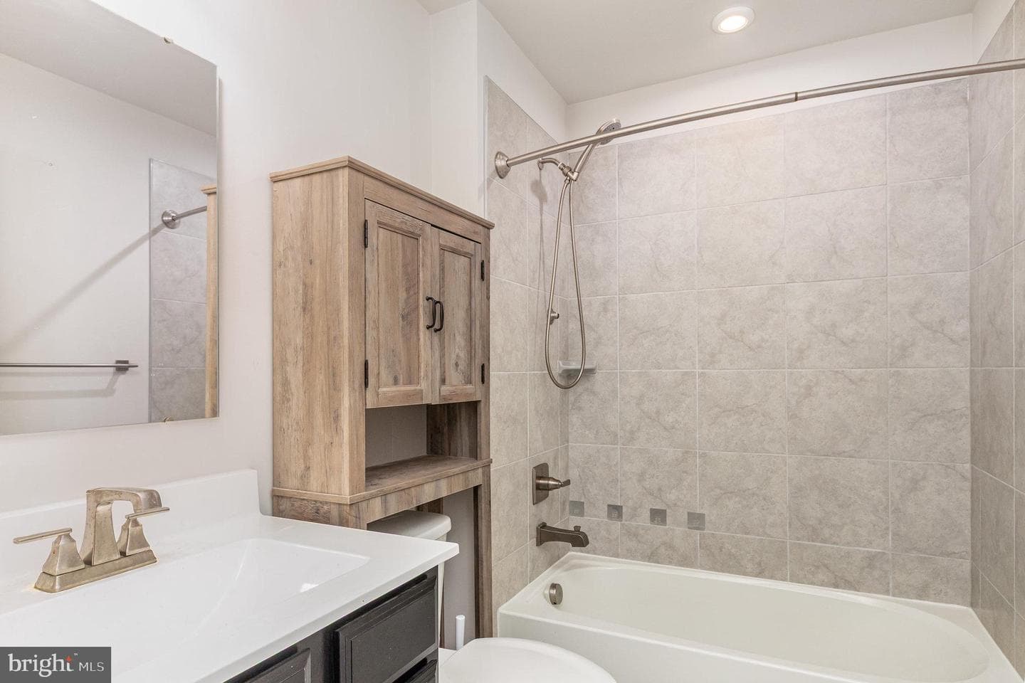 358 E Calvert Crossing photo 17