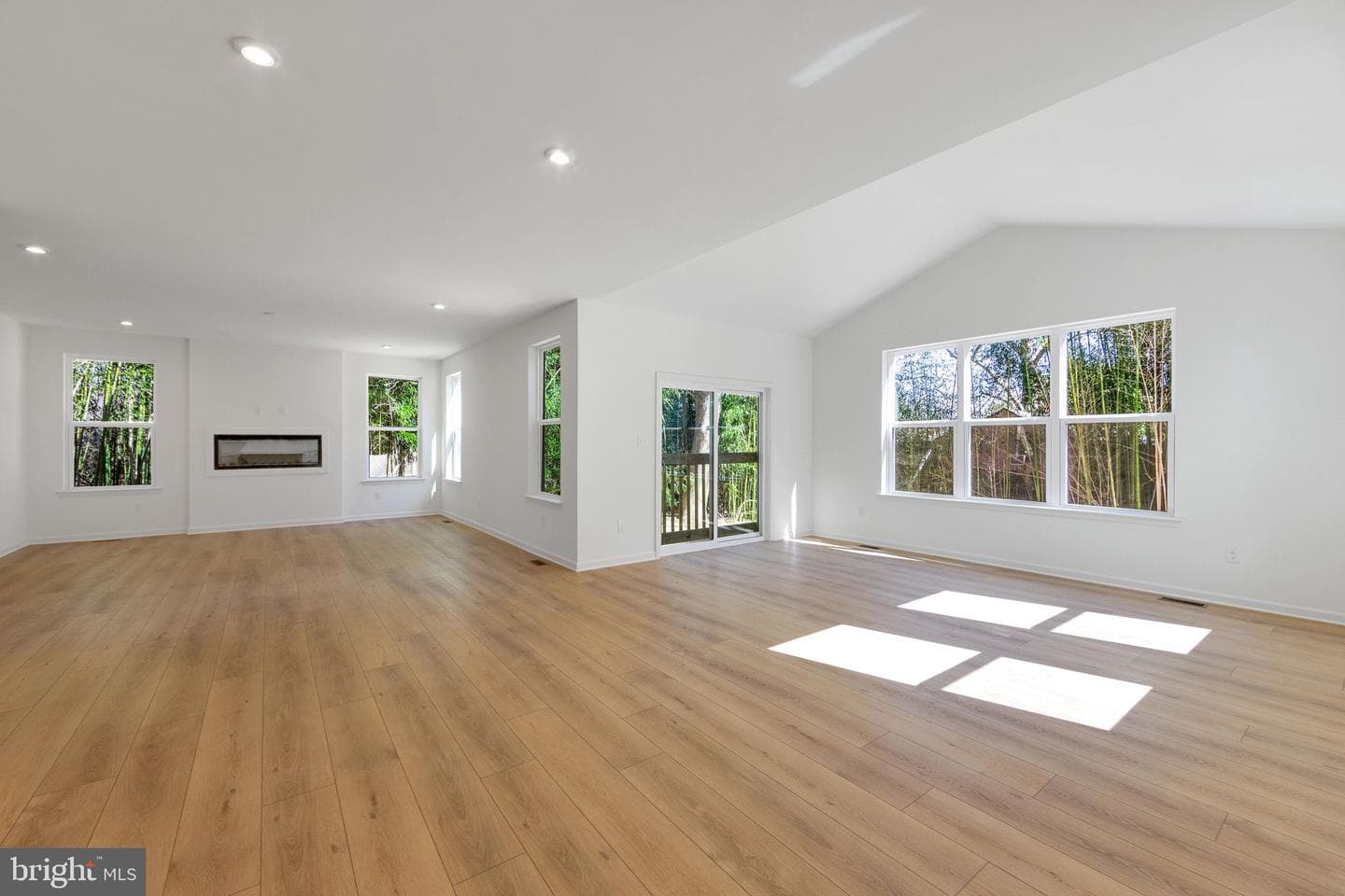 6 Fulton Court photo 15