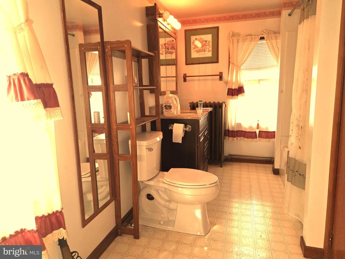 534 Biddle Street photo 23