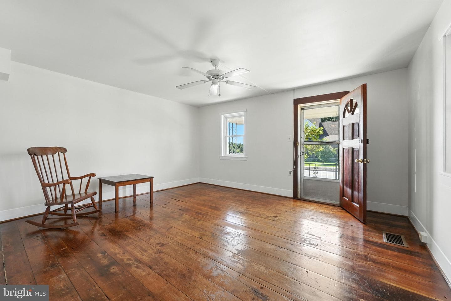 535 Biddle Street photo 5