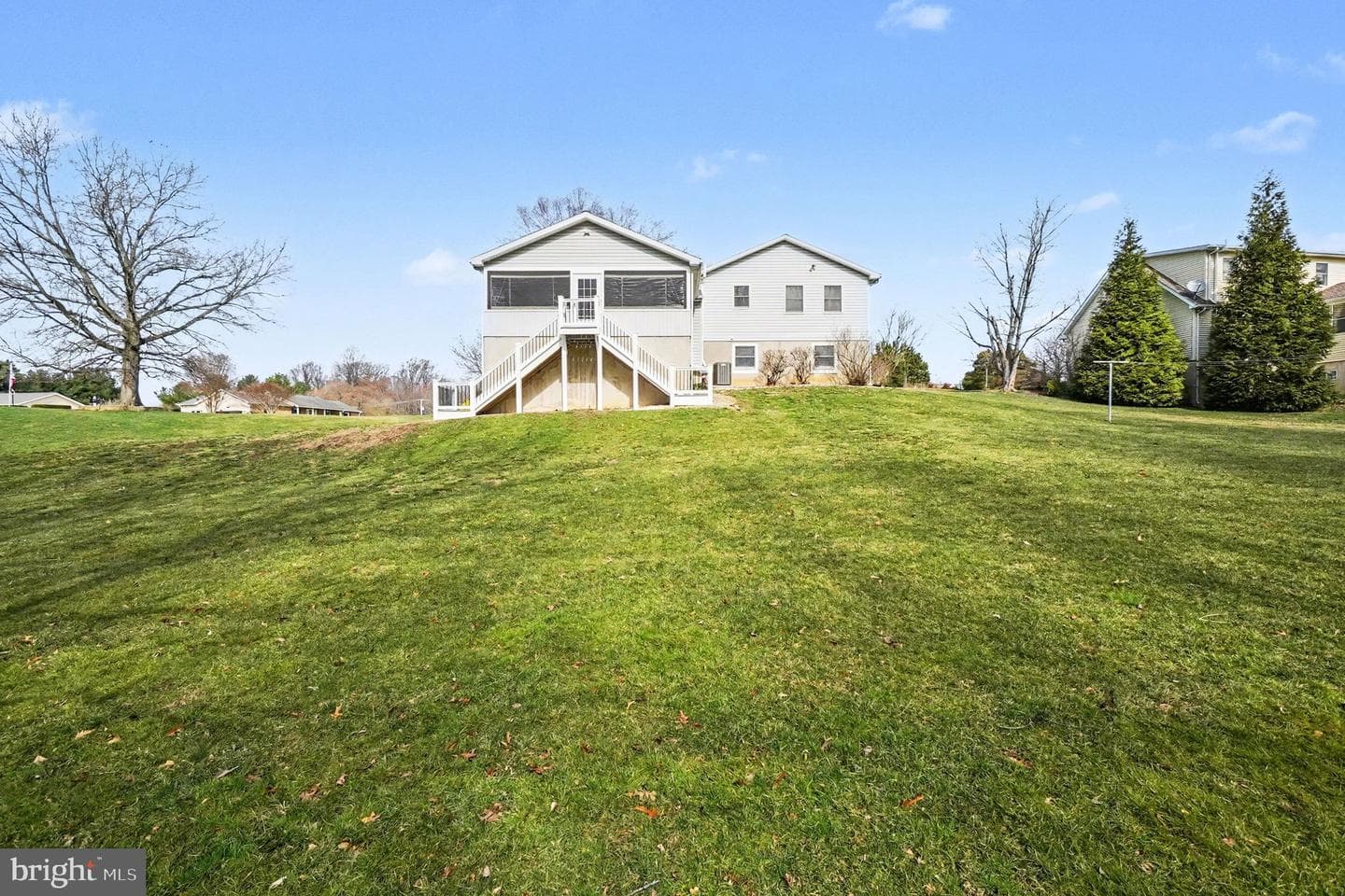 72 Cynthia Court photo 43