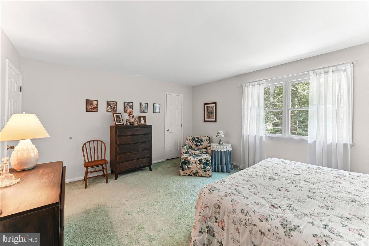 5 N Parkway photo 23
