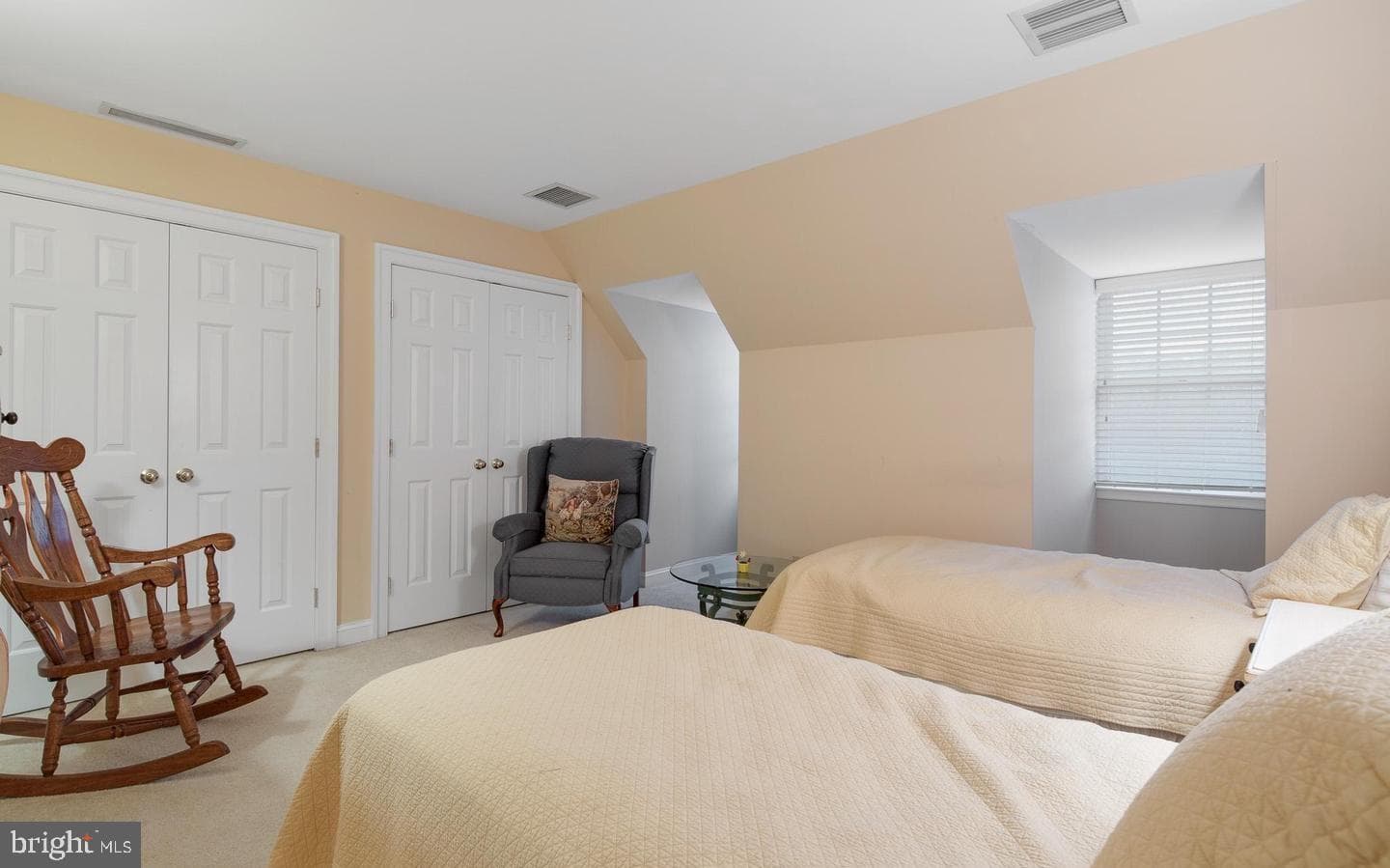 2 Preakness Place photo 15