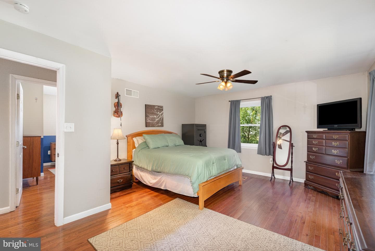 615 Lombard Road photo 18