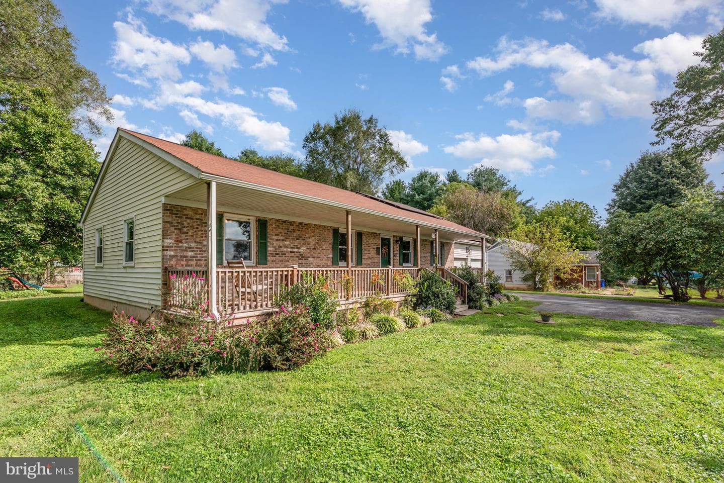 615 Lombard Road photo 35
