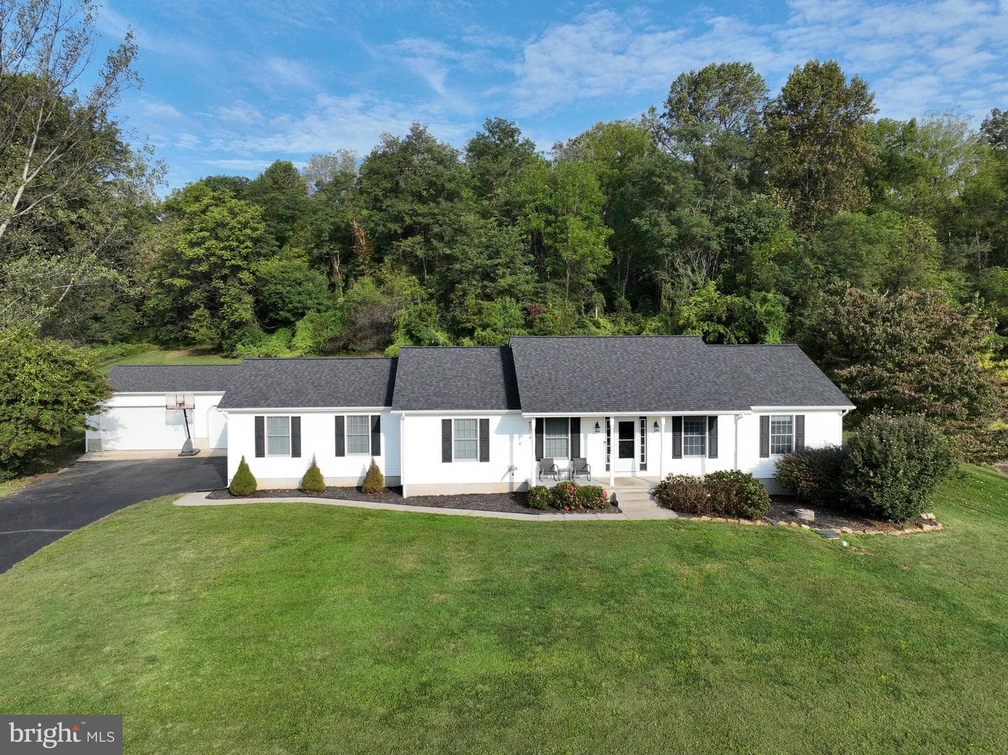 35 Coachman Drive photo 14
