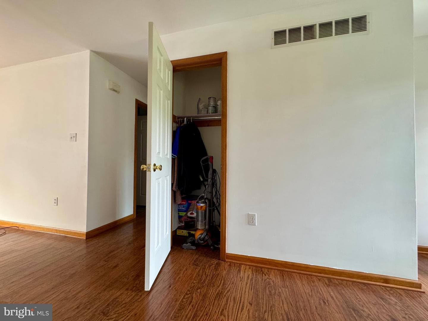 35 Coachman Drive photo 25