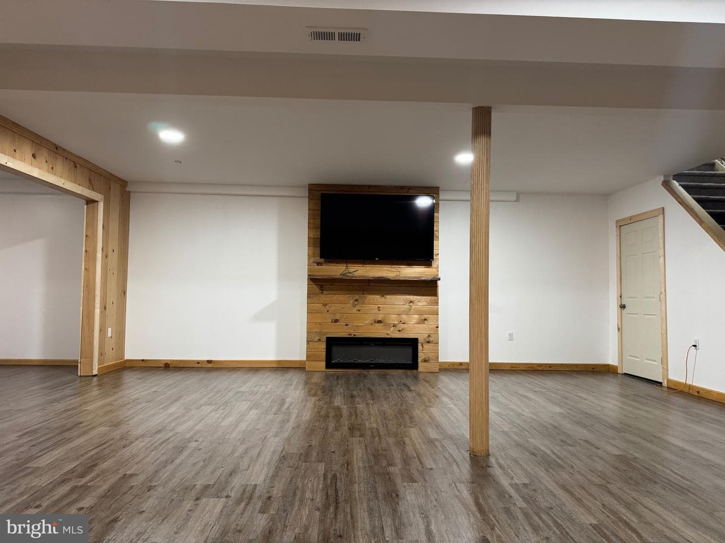 35 Coachman Drive photo 43