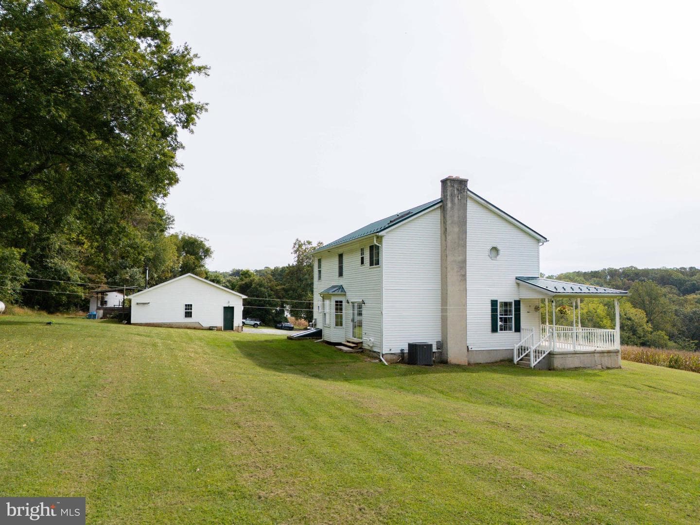 424 Springhill Road photo 10