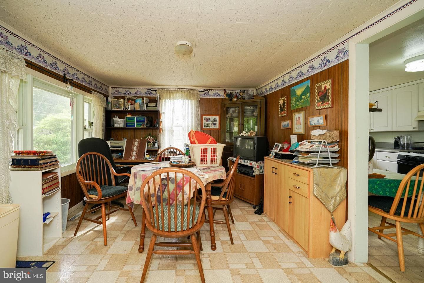 128 Woolens Road photo 11