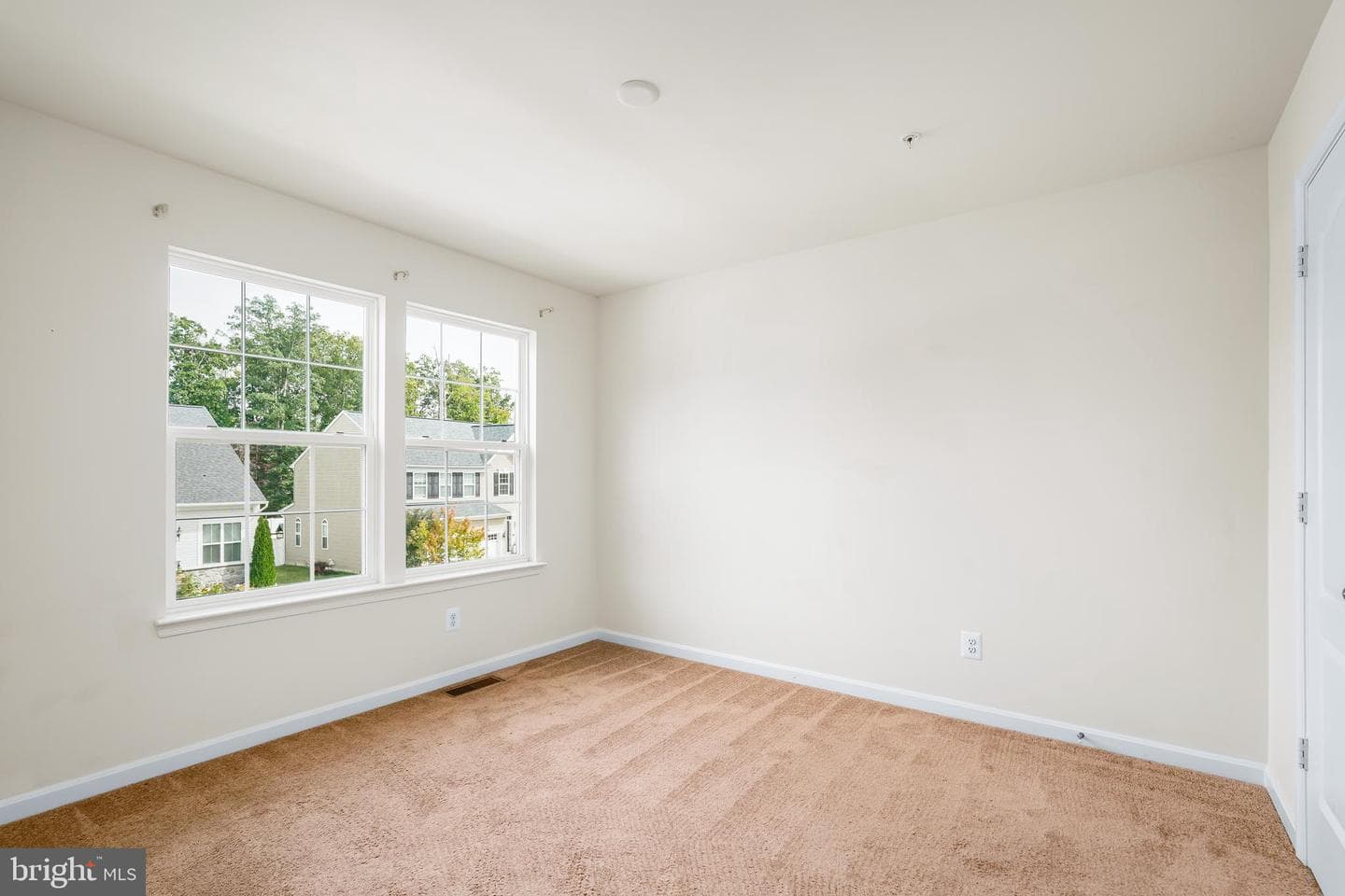 241 Stewart Road photo 25