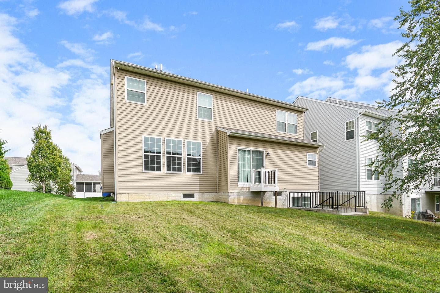 241 Stewart Road photo 4