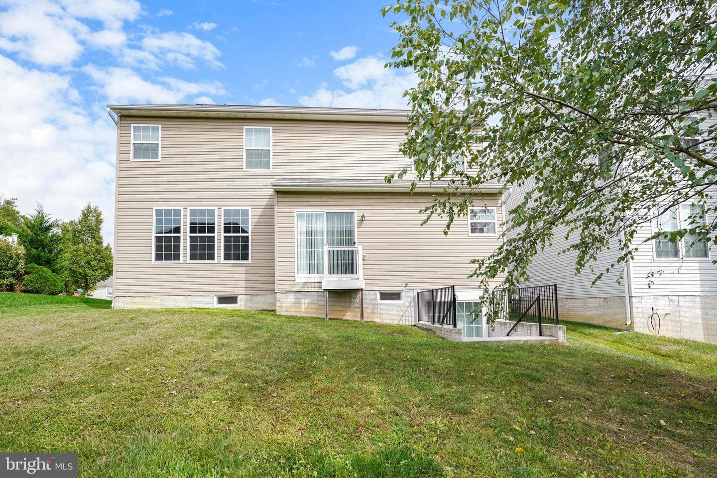 241 Stewart Road photo 5