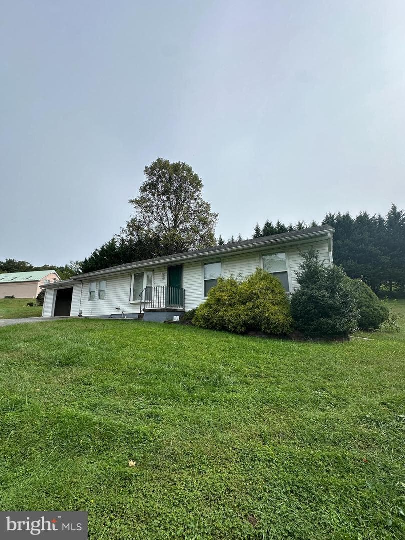 10 N Hills Drive photo 3