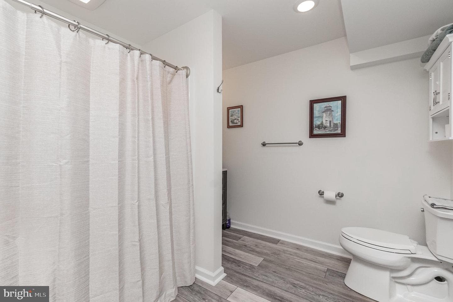 406 Roundhouse Drive photo 29