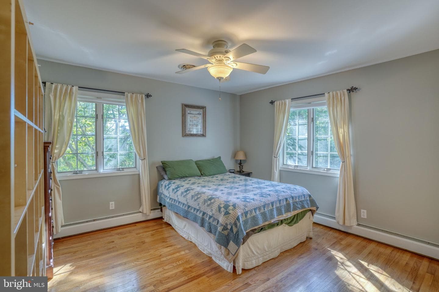 17 E Parkway photo 24