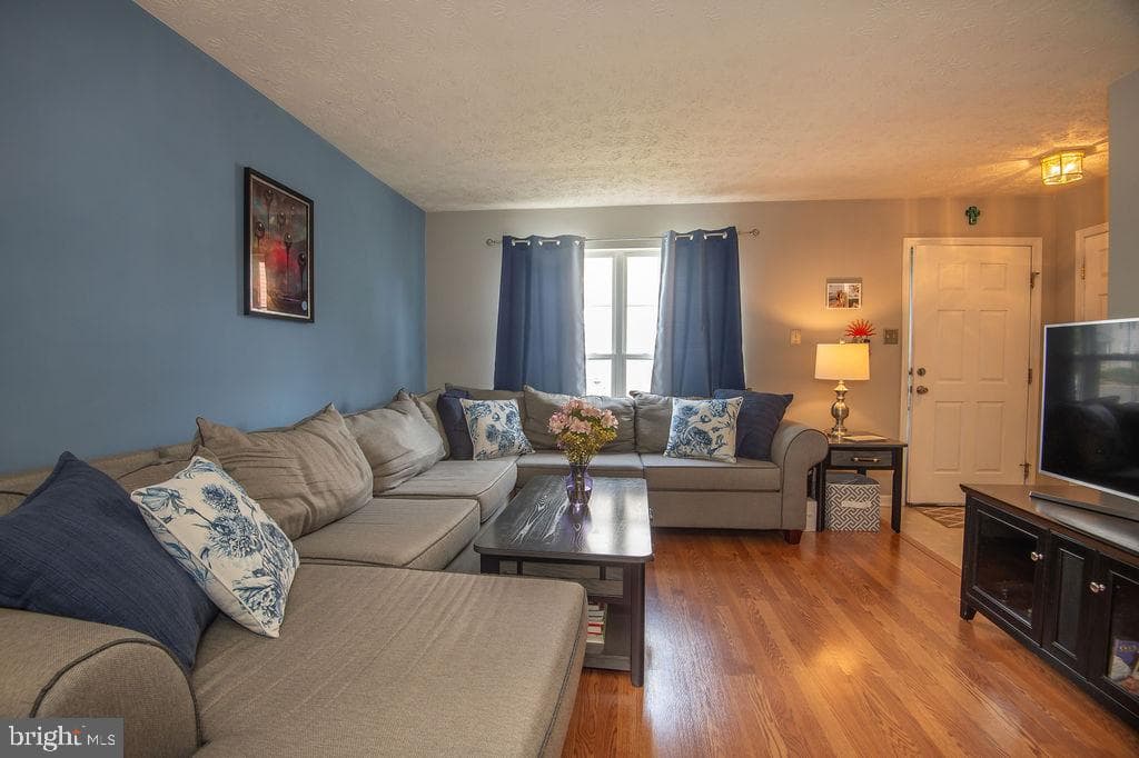 430 Buttonwoods Road photo 5