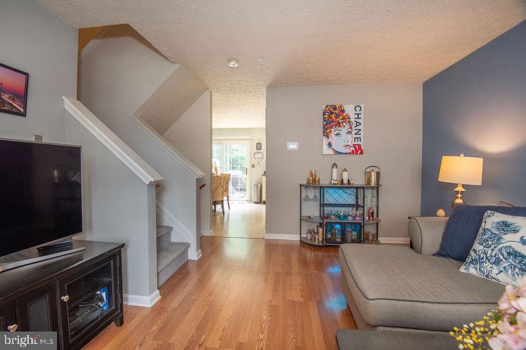 430 Buttonwoods Road photo 8