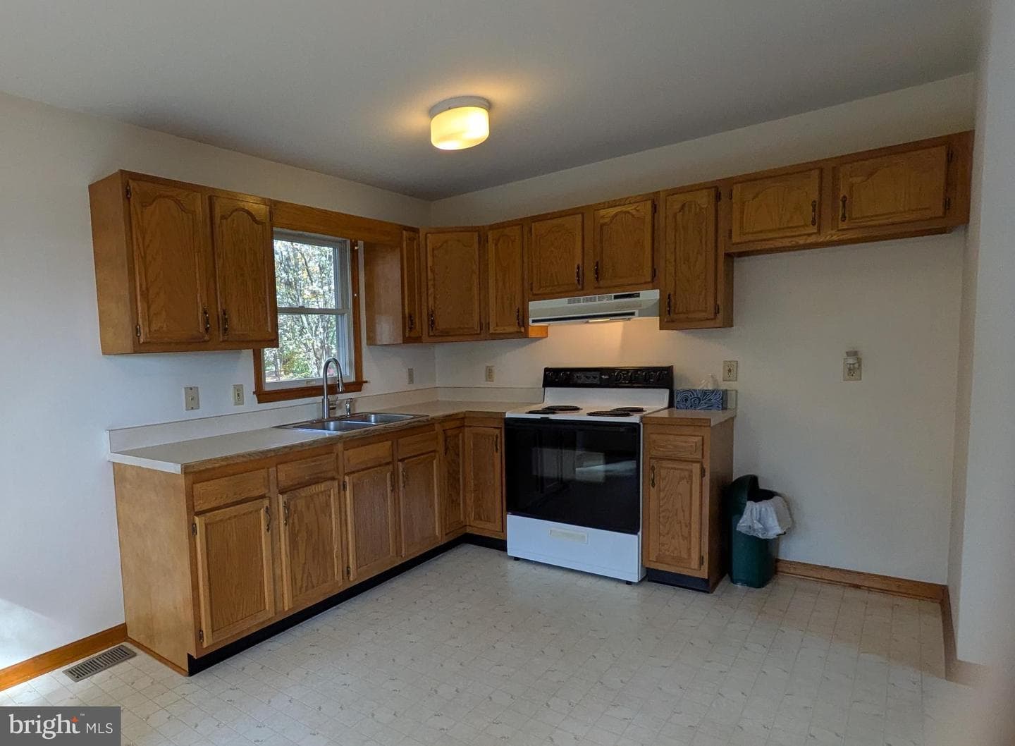 119 Caroline Street photo 12