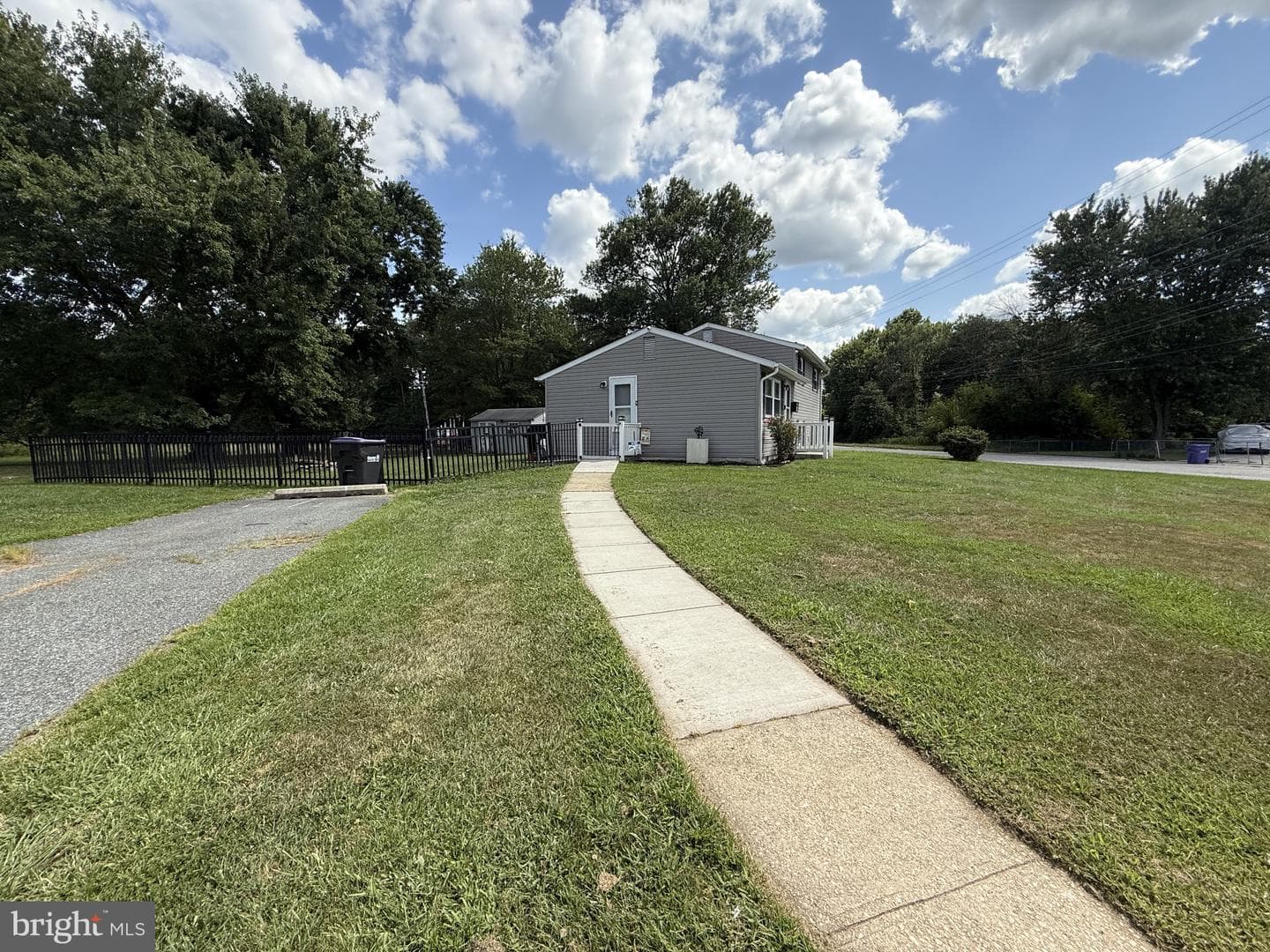 20 Chestnut Drive photo 44