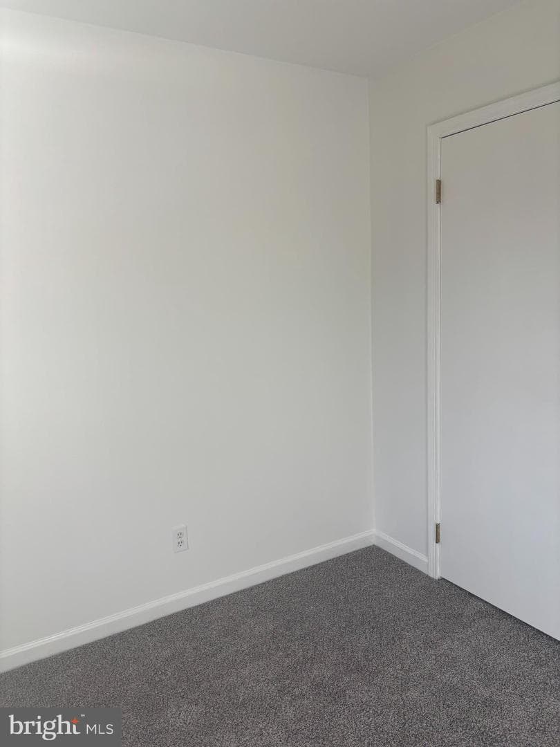 606 Gray Mount Circle photo 9