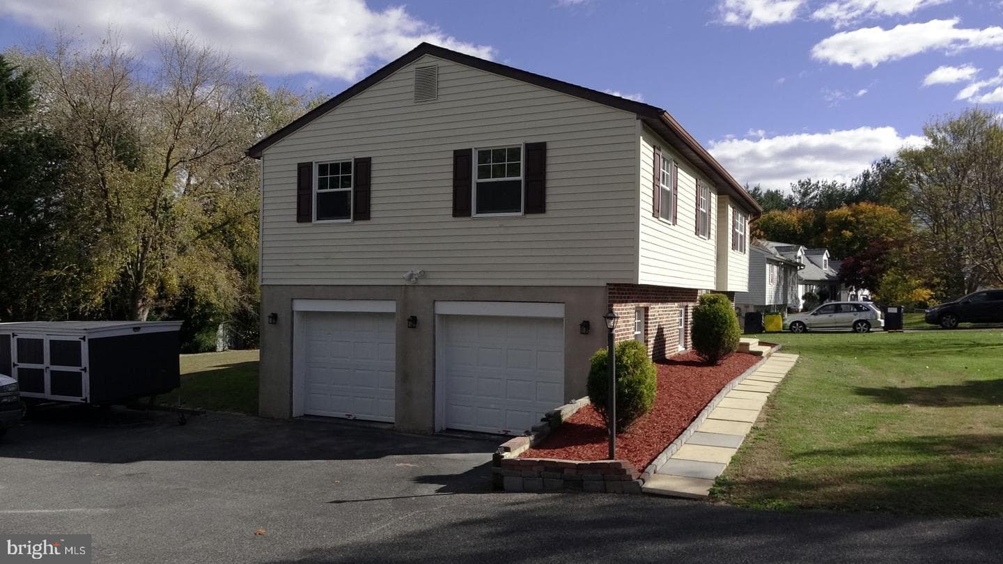 148 Sharon Street photo 37