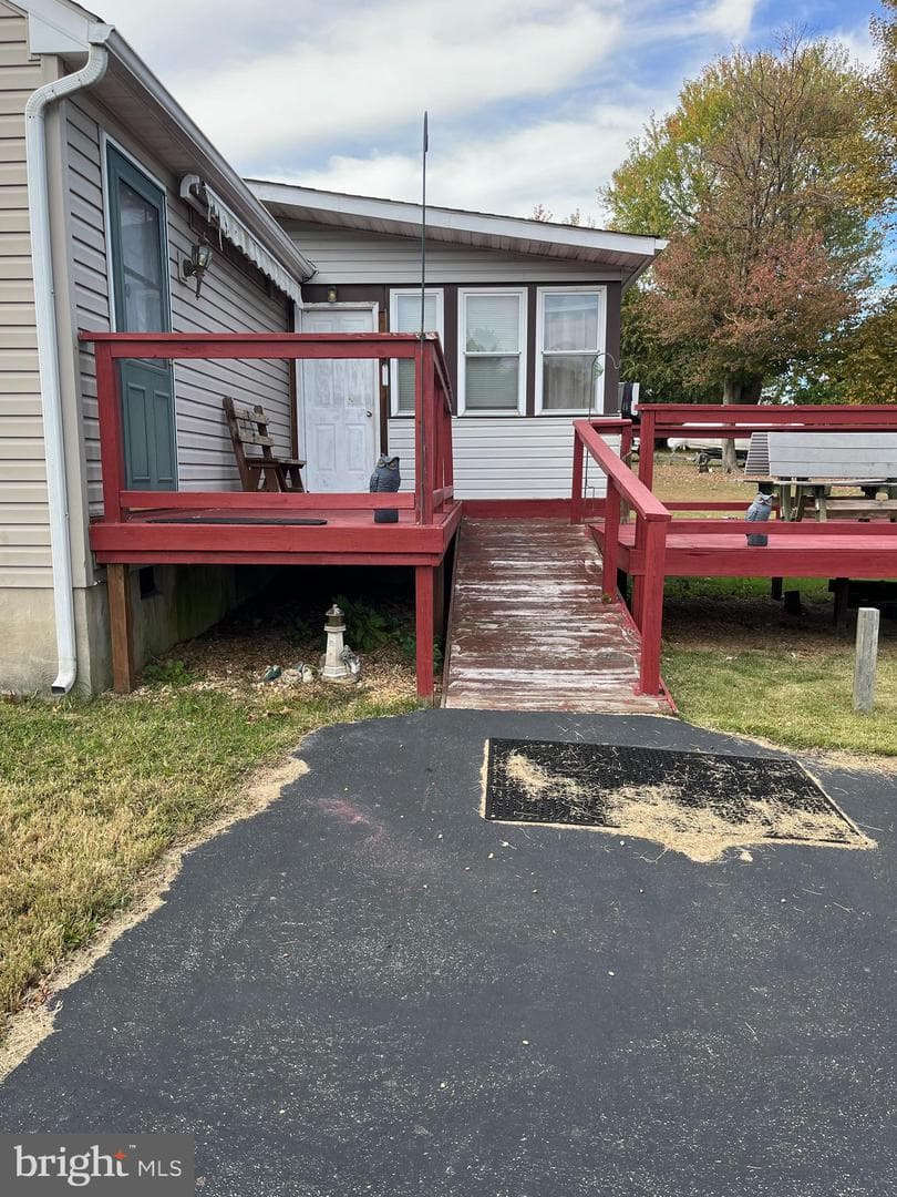 21 Midway Drive photo 11