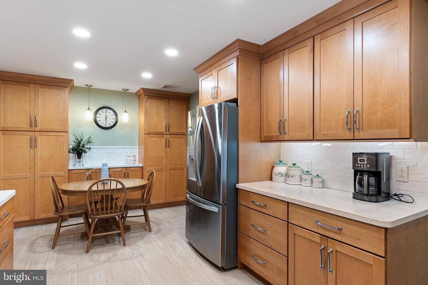 228 Courtney Drive photo 3