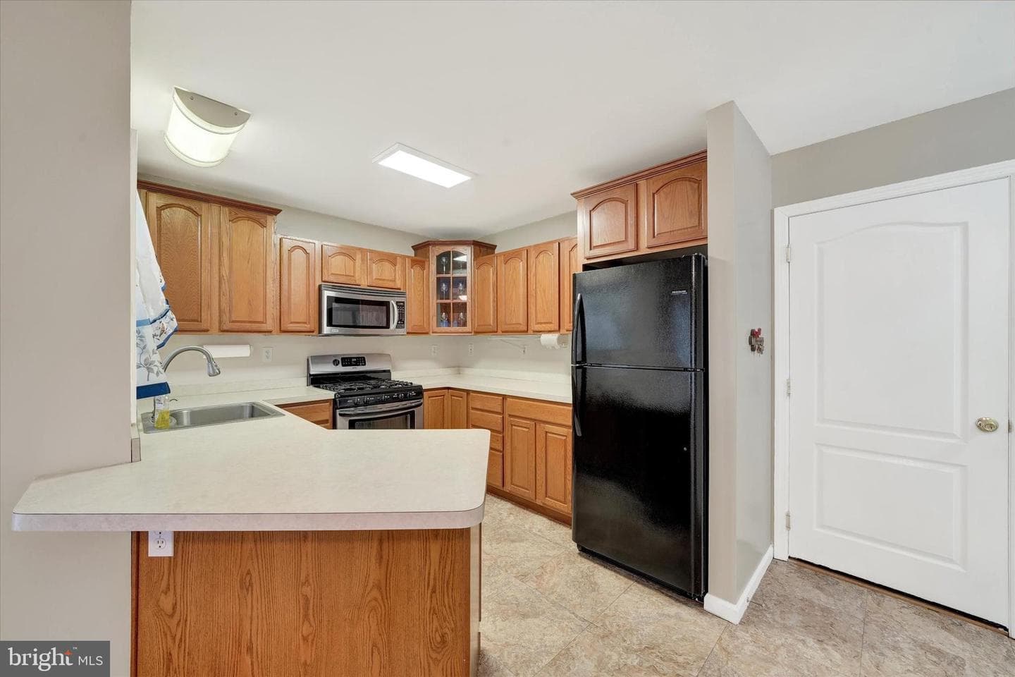 779 Chestnut Hill Road photo 6