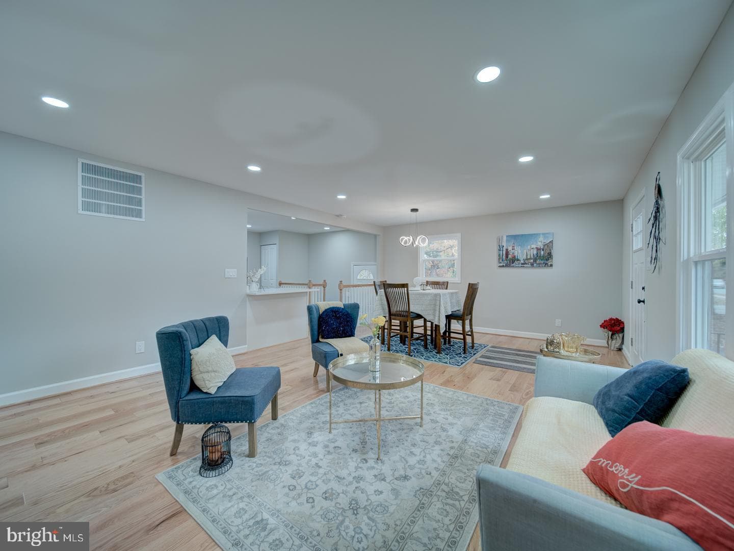 112 Courtney Drive photo 8