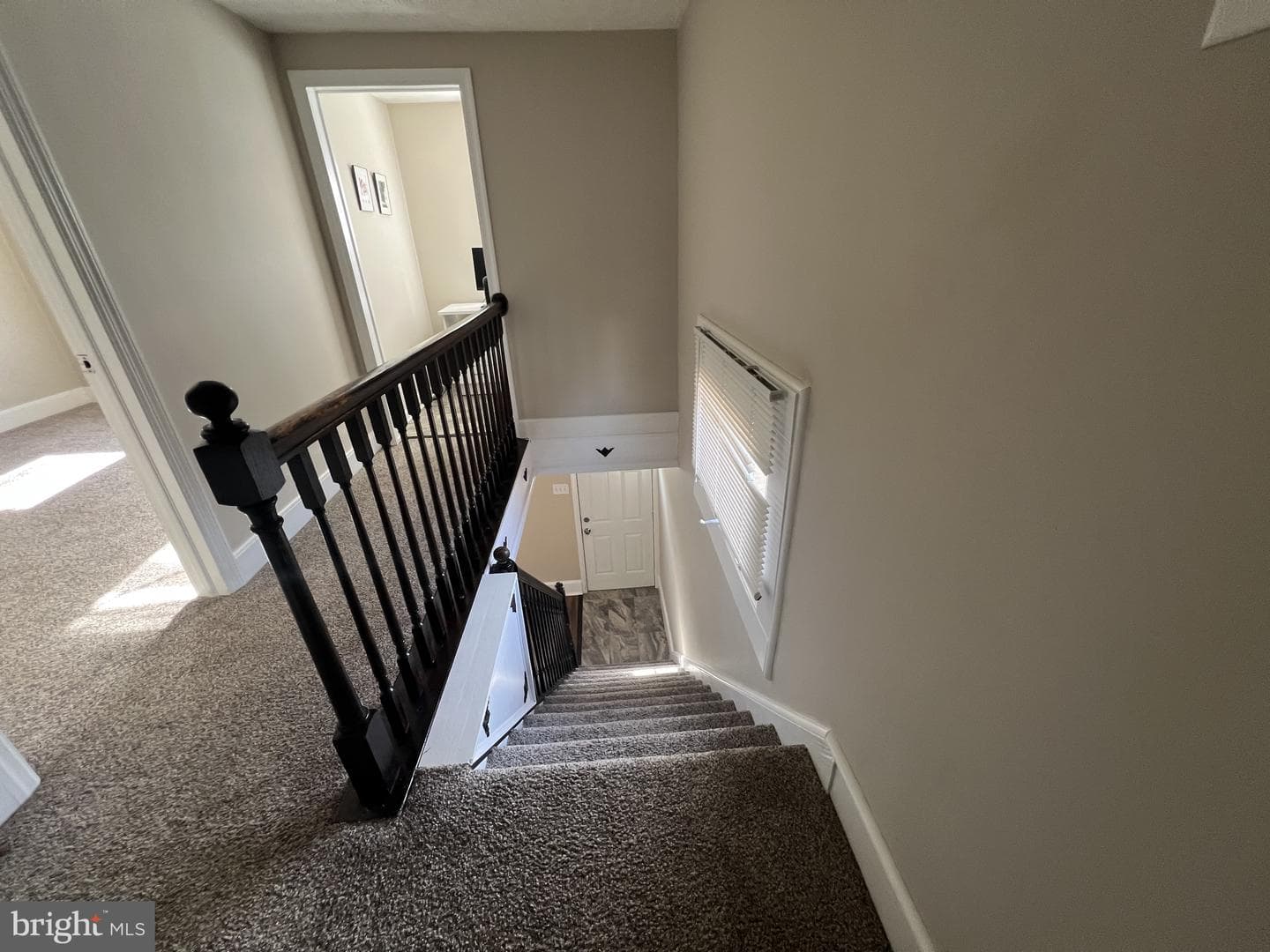 321 Cecil Street photo 6
