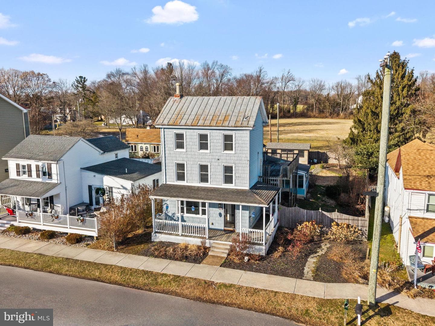 519 Biddle Street photo 3