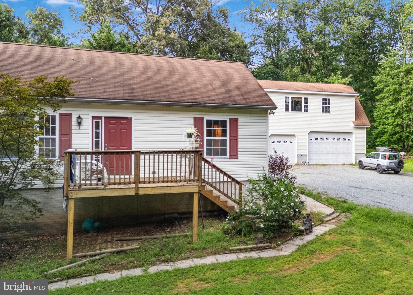 341 Goosemar Road photo 4