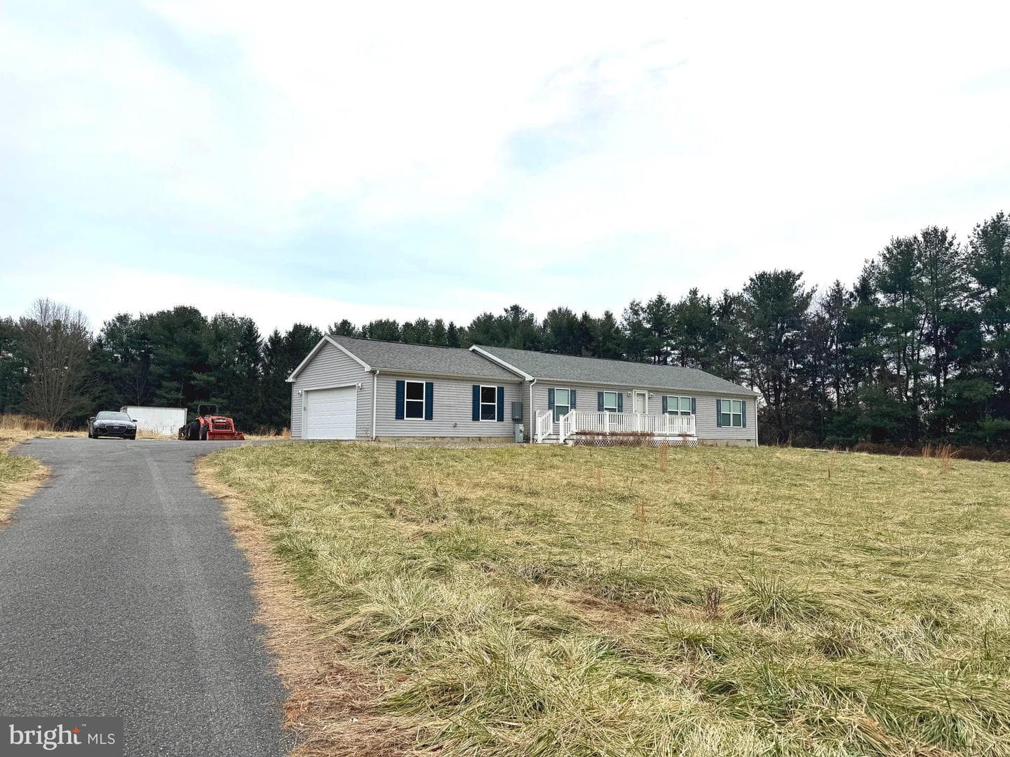 38 Groff Farm Lane photo 2