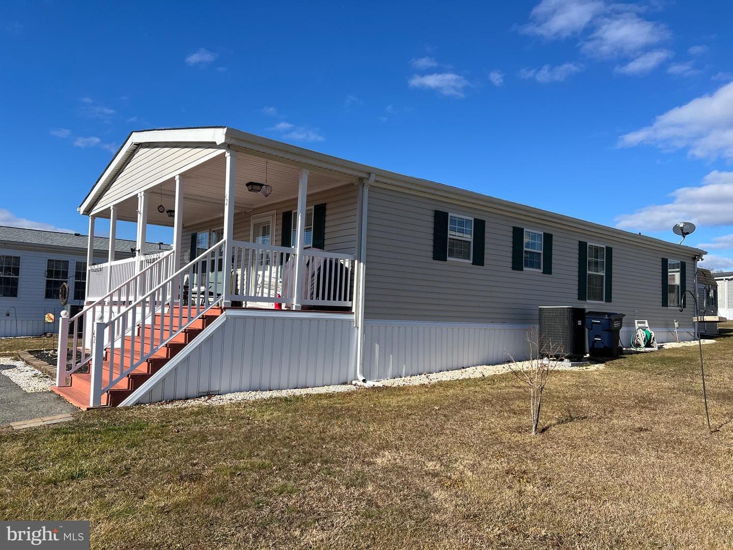 42 Queen Eleanor Drive photo 5