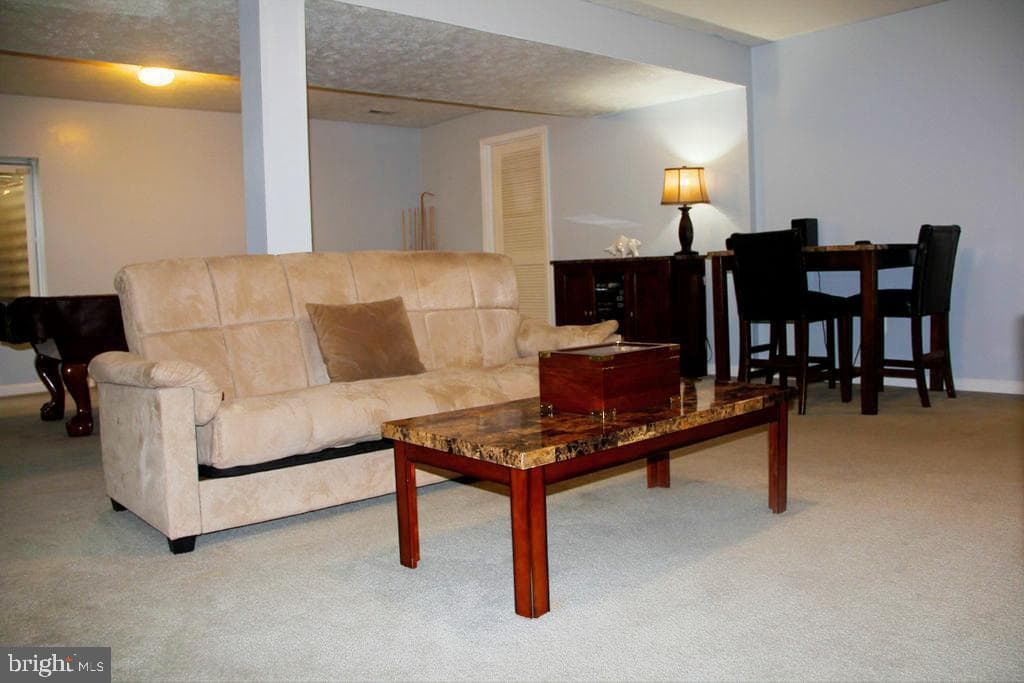 77 Ironoak Court photo 35