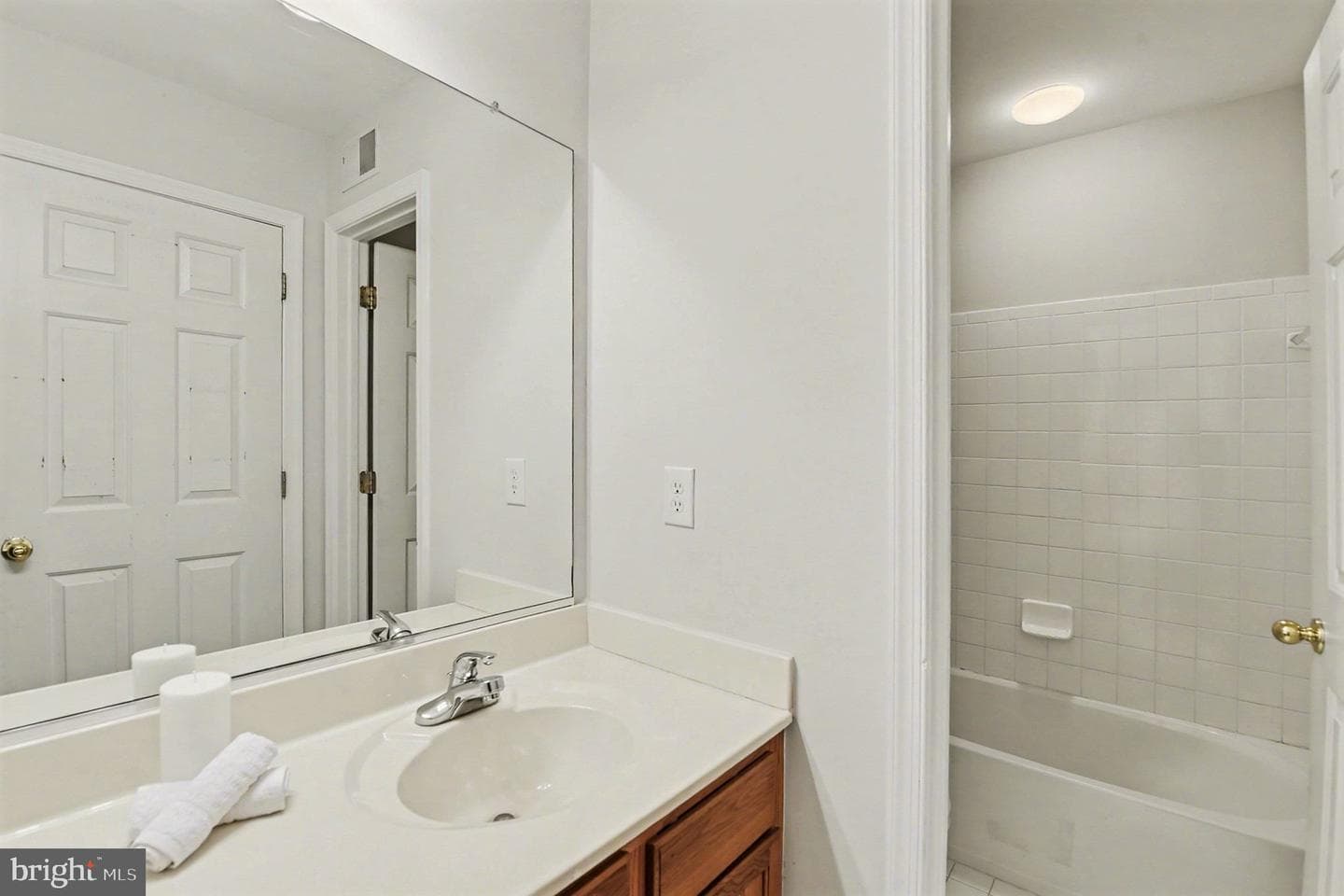 271 Arthur Avenue photo 38