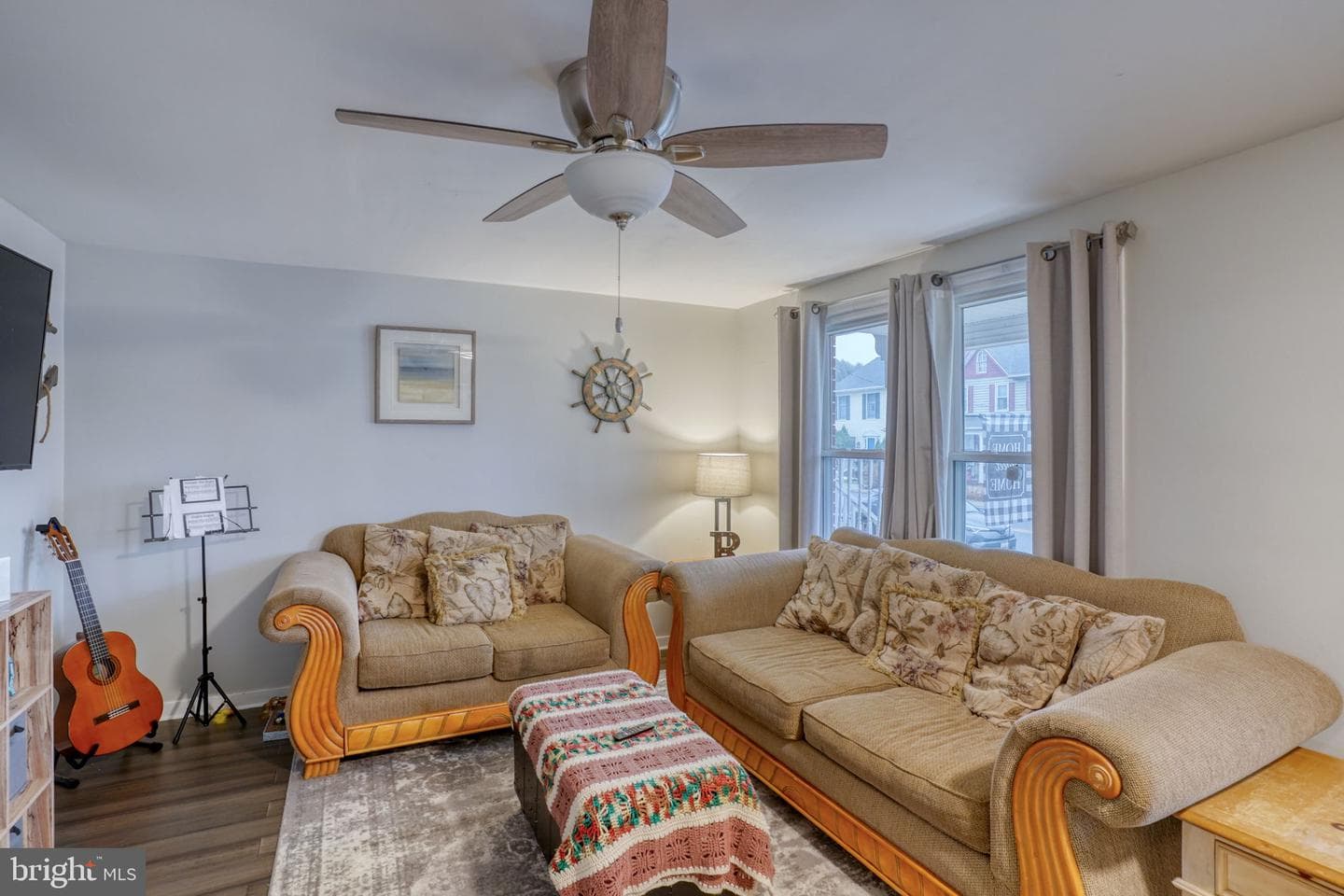 409 Biddle Street photo 4