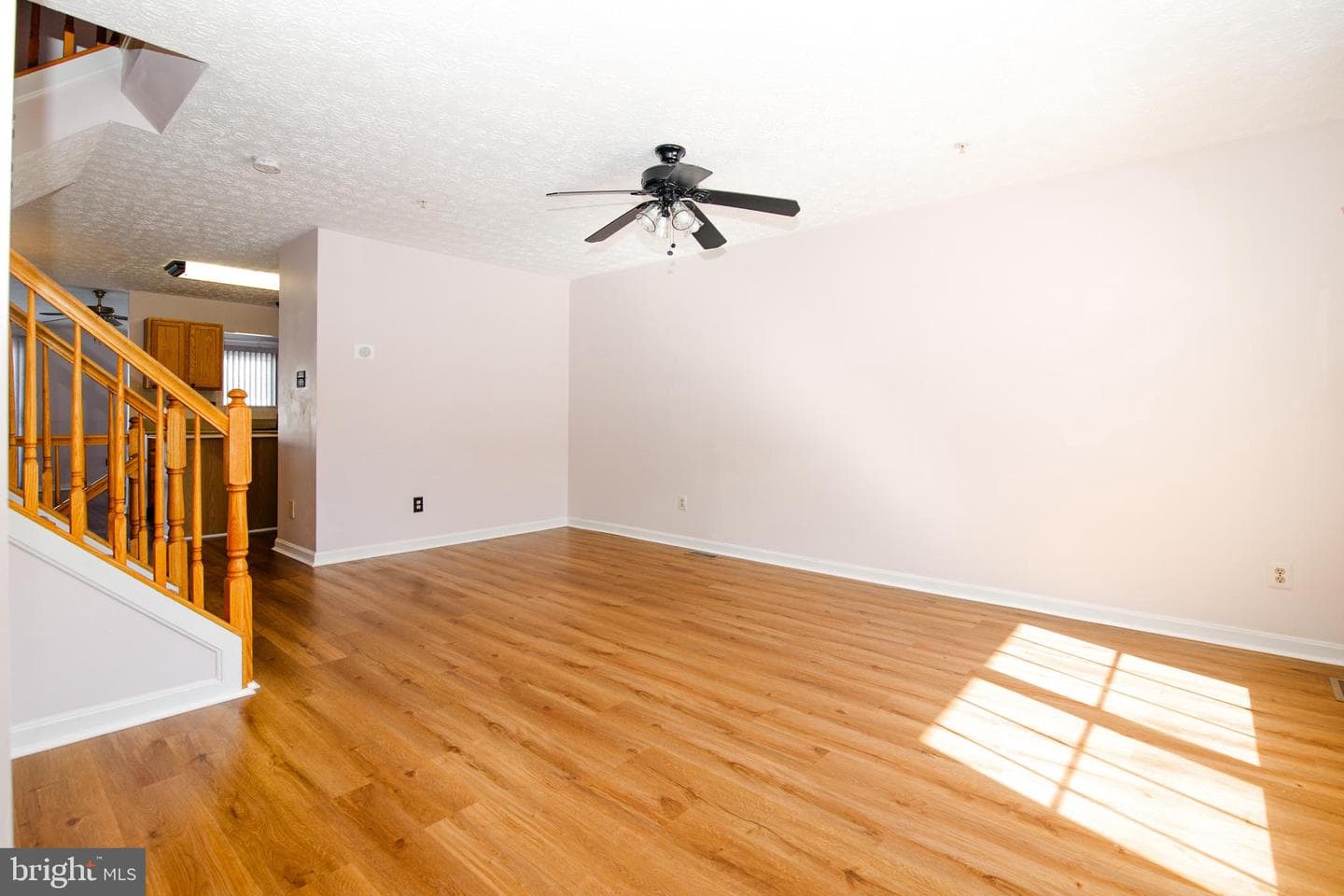 504 Buttonwoods Road photo 2
