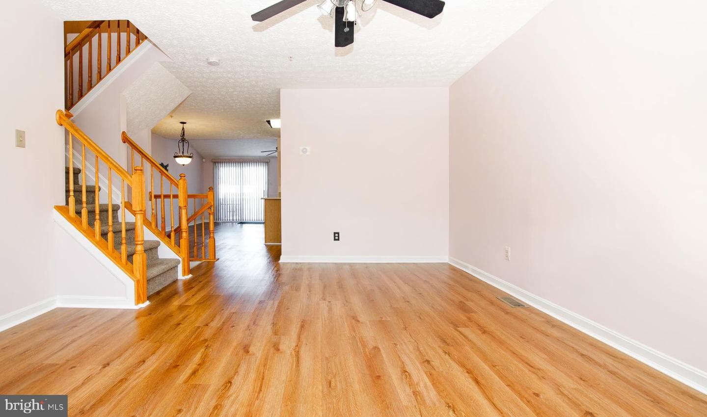 504 Buttonwoods Road photo 4