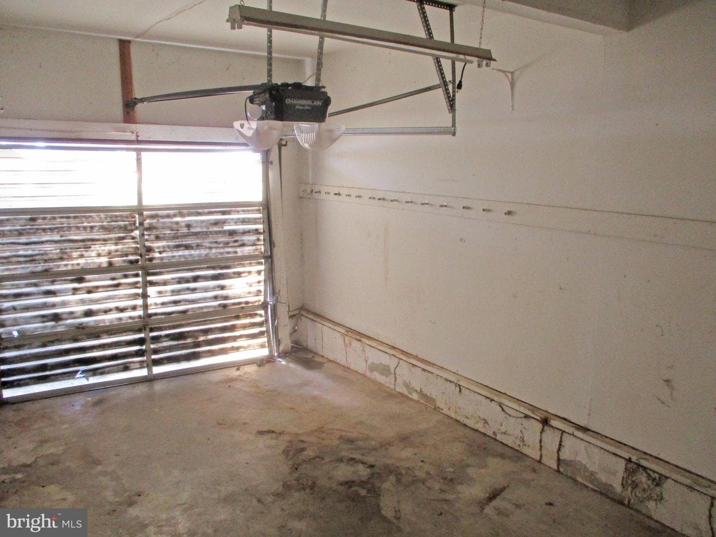 211 Greenwood Street photo 7