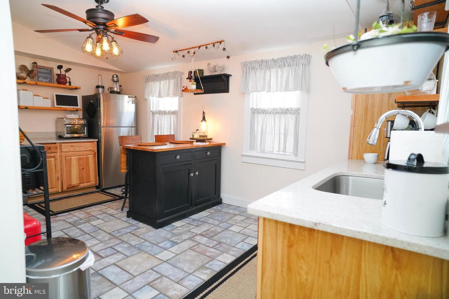 1136 Mechanics Valley Road photo 16