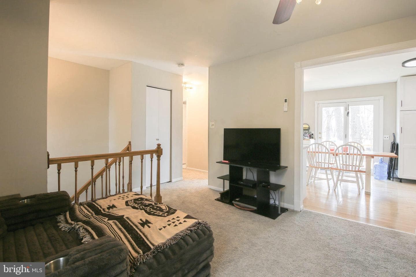 105 W Village Road photo 5