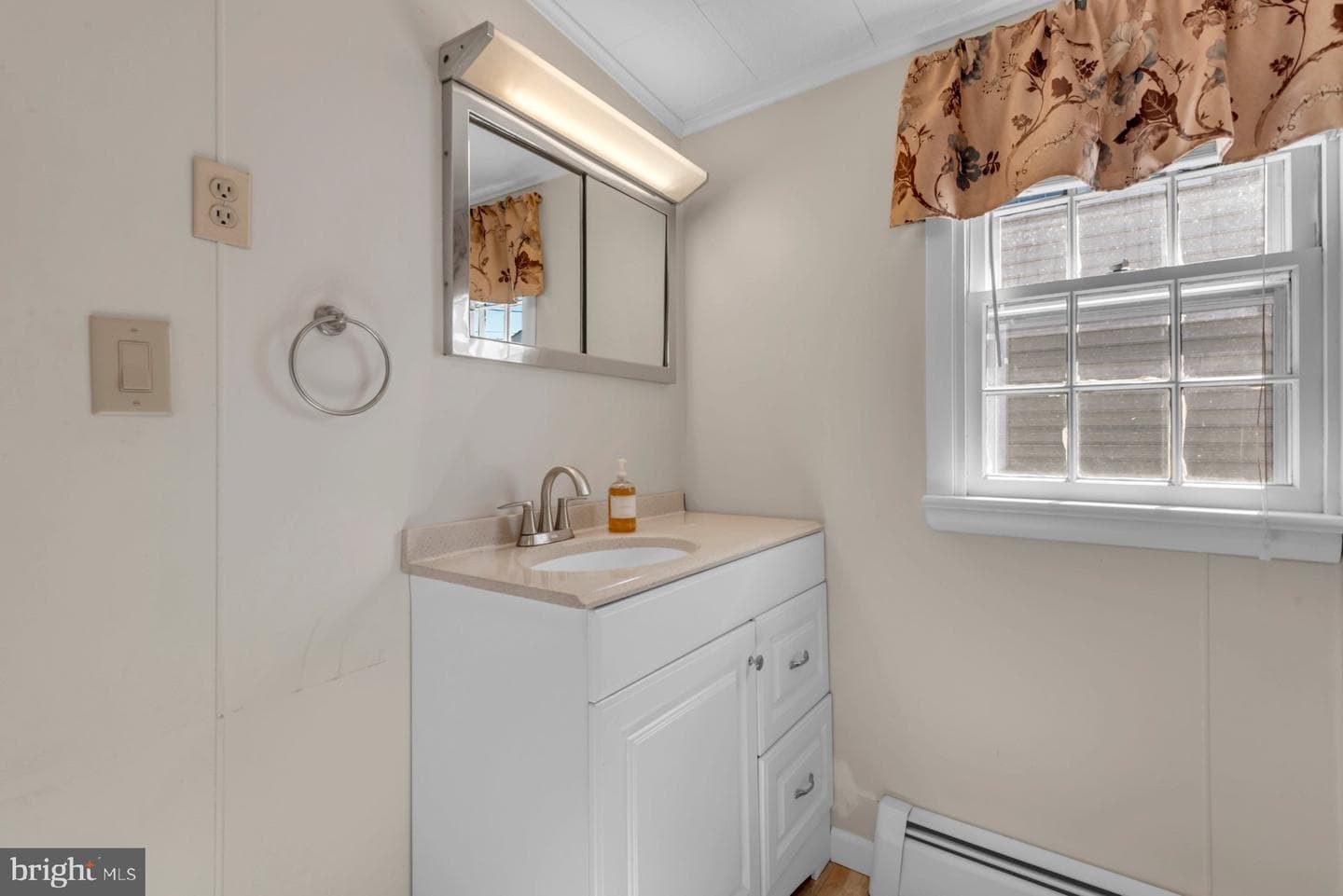 8 Maryland Avenue photo 28