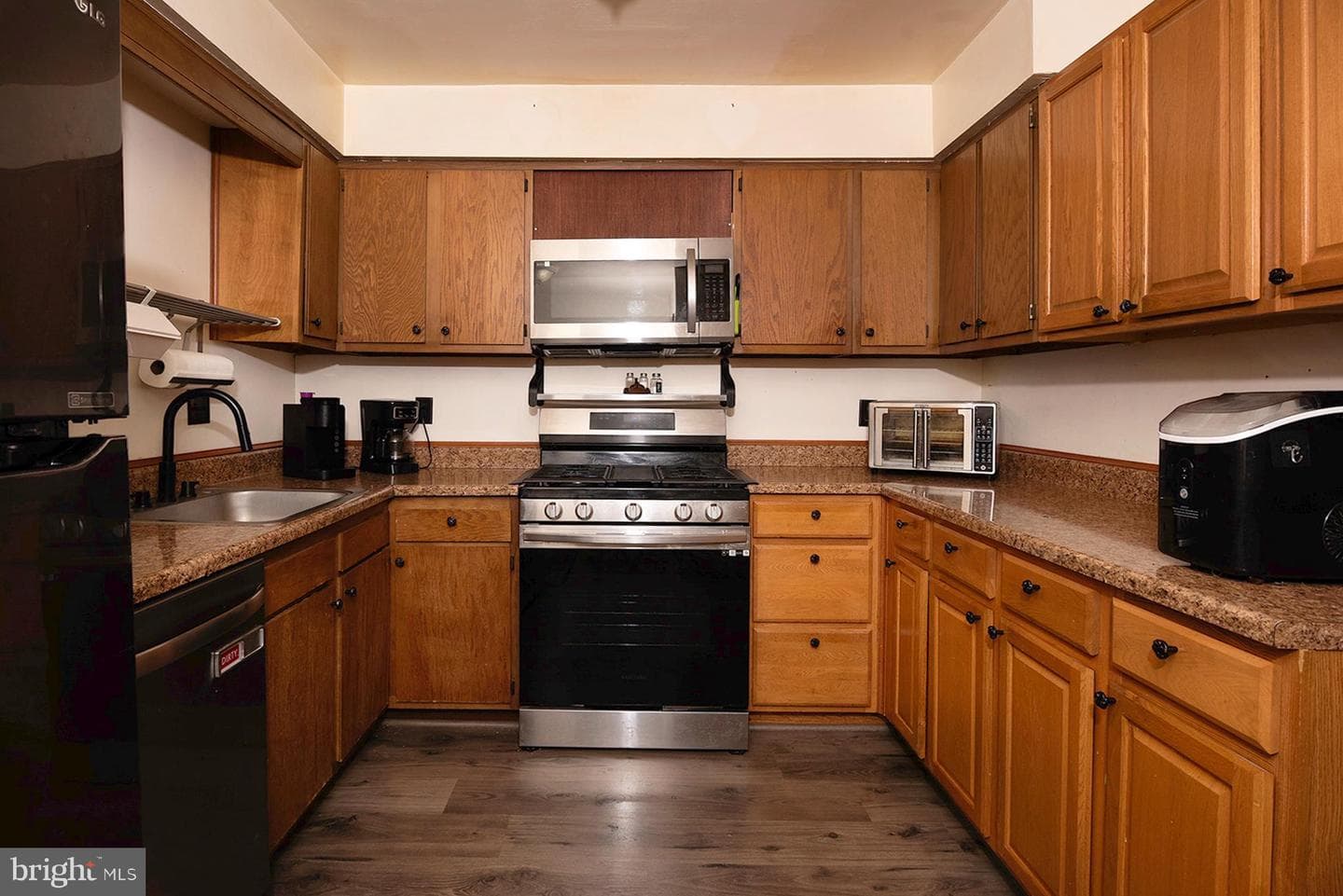 10 Hatteras Court photo 7