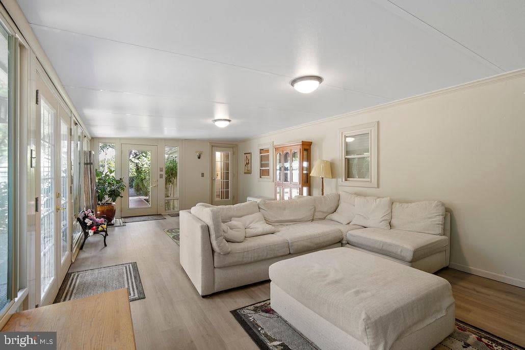 1348 Carpenters Point Road photo 3