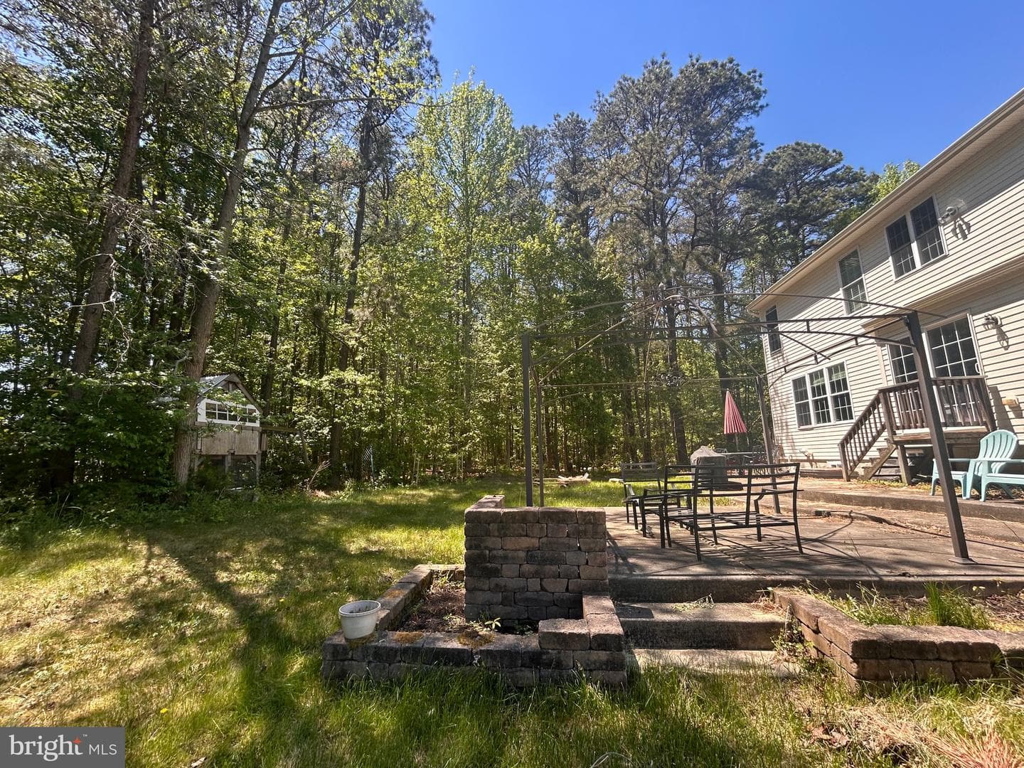 221 Bennie Drive photo 38